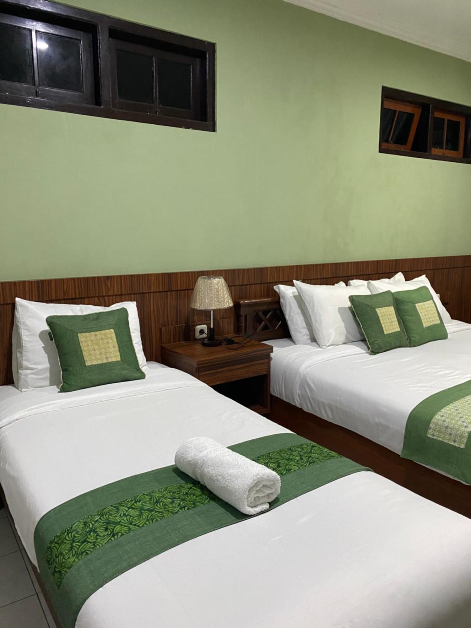 Griya Jene Homestay Syariah Ngabean 外观 照片